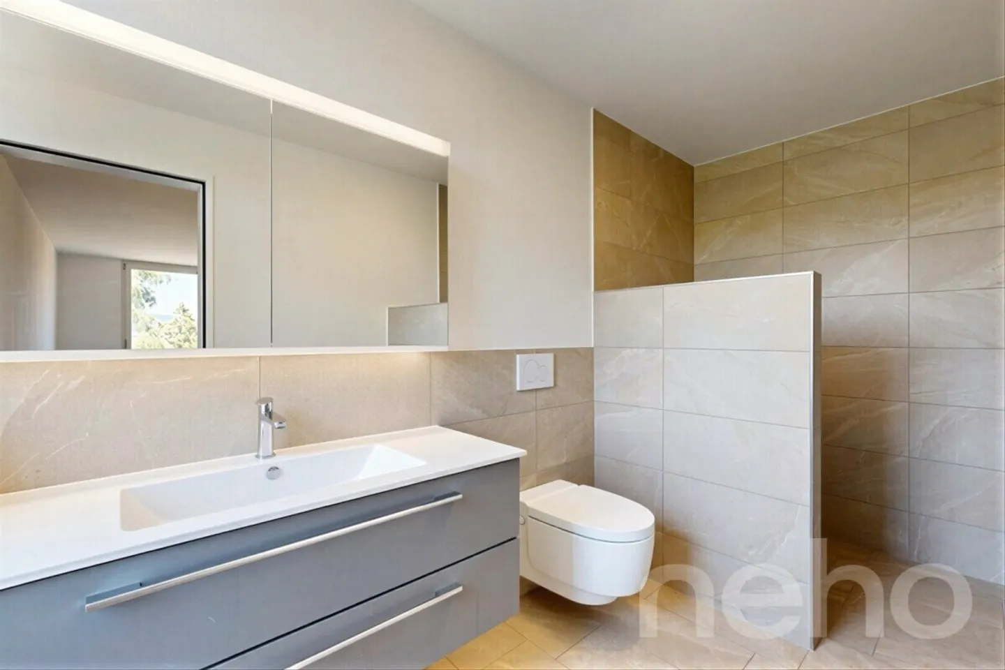 Attico con terrazza da sogno e vista libera - Foto 10 di 12