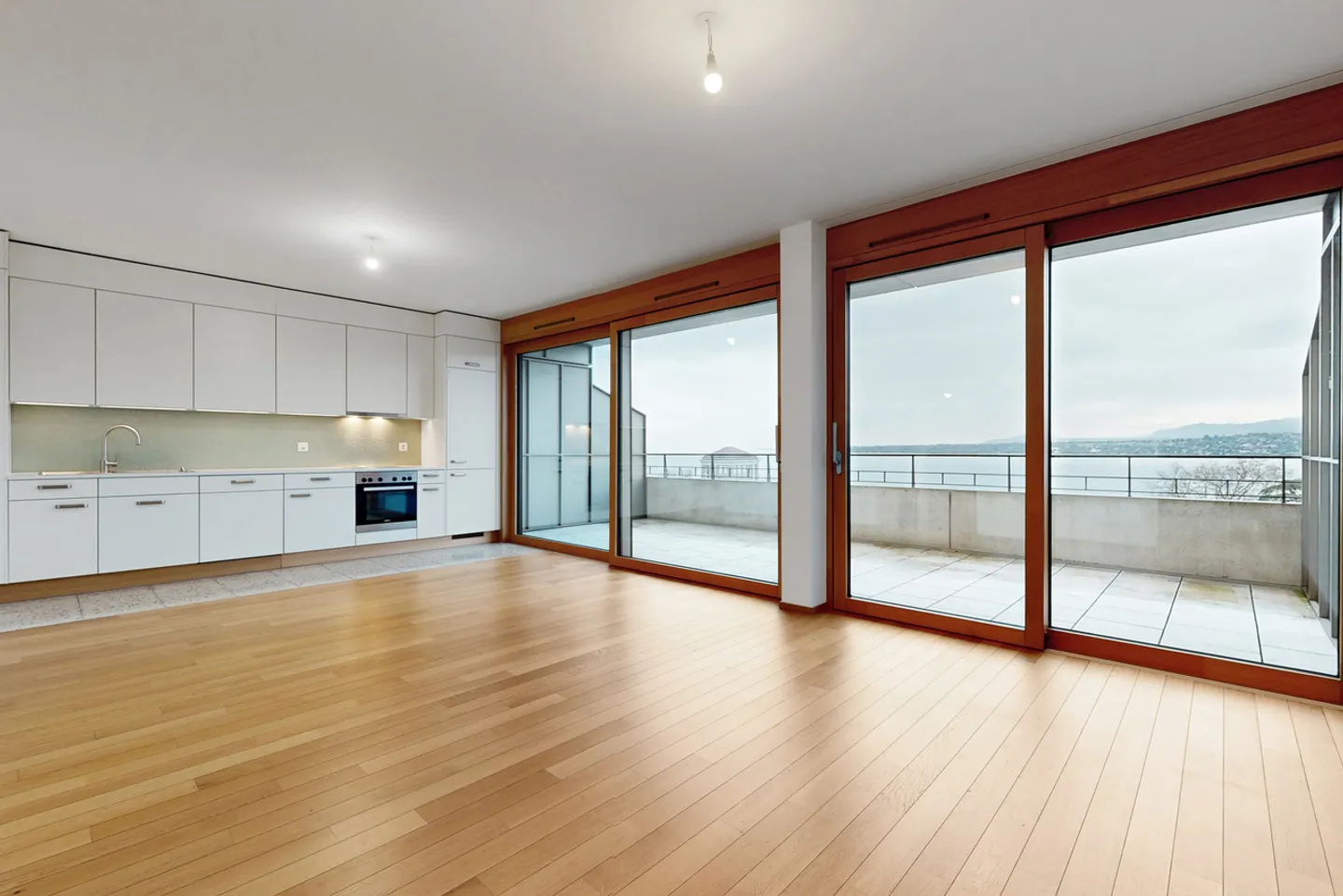 Duplex lumineux près du lac - Photo 2 sur 9