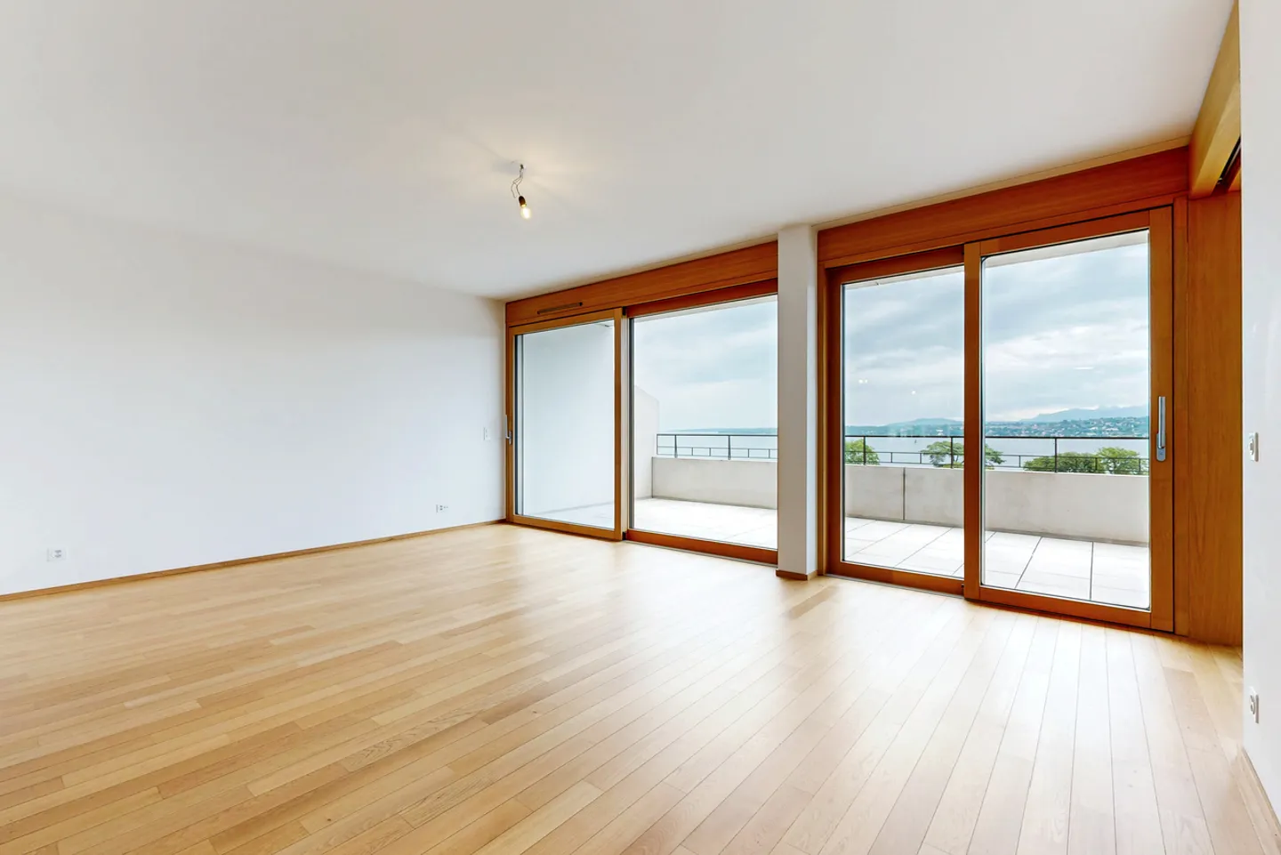 Duplex lumineux près du lac - Photo 5 sur 9