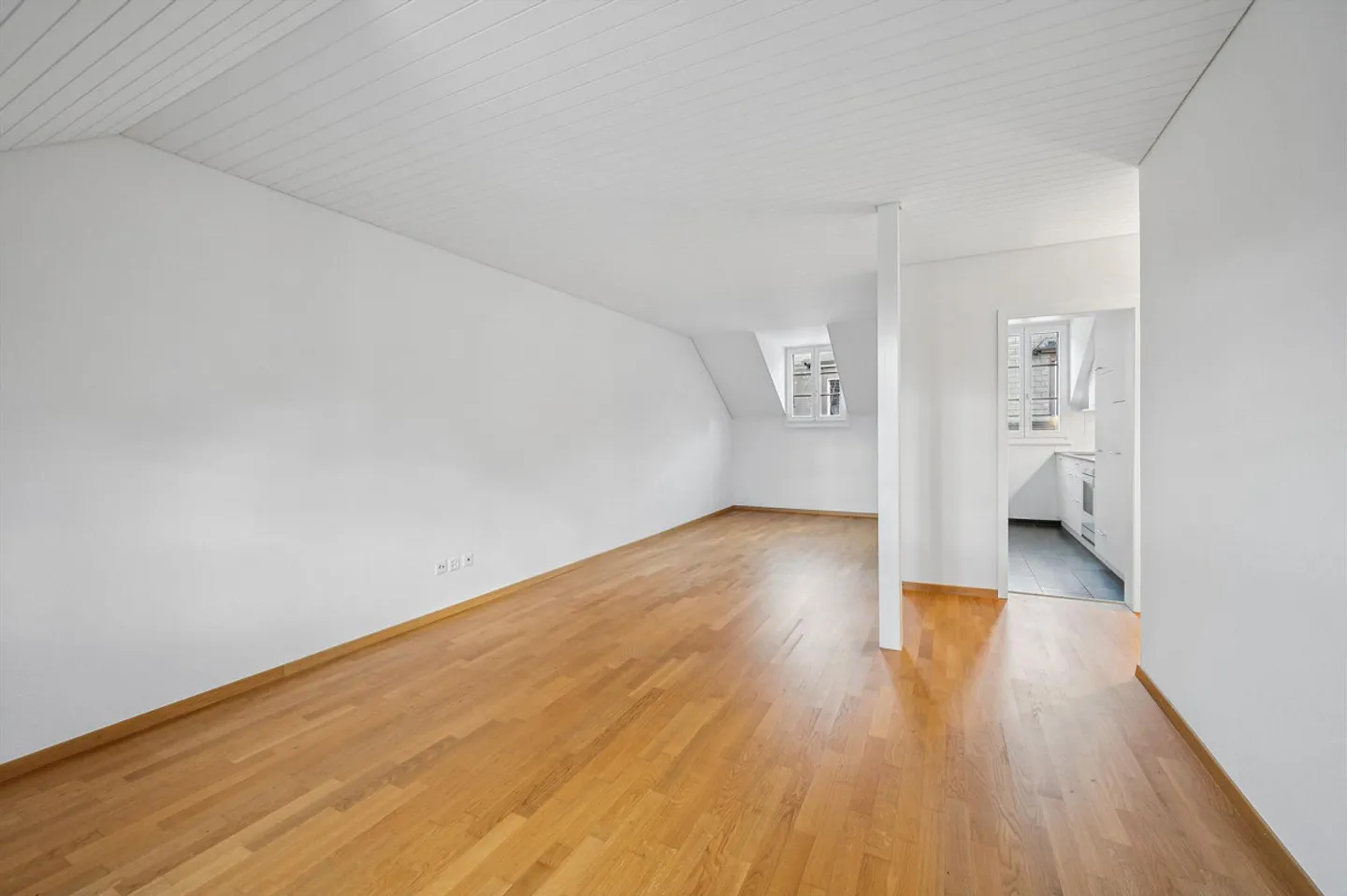 Charmante, nouvellement rénové appartement 2.5 pièces - Photo 7 sur 11