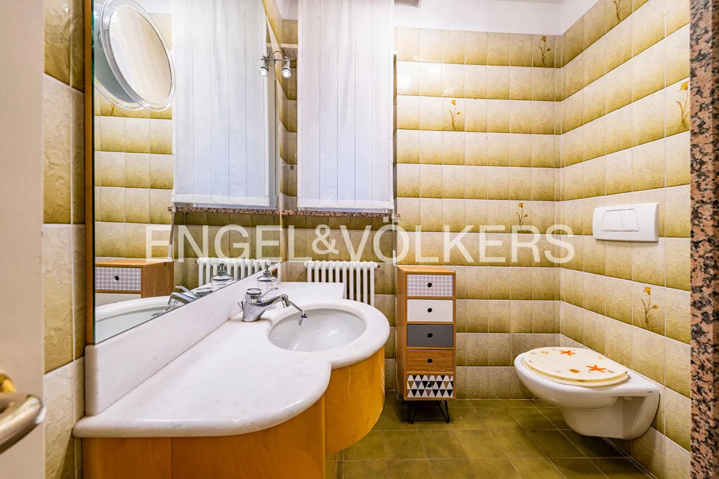 Beautiful apartment with garden and lake view - Photo 12 of 13