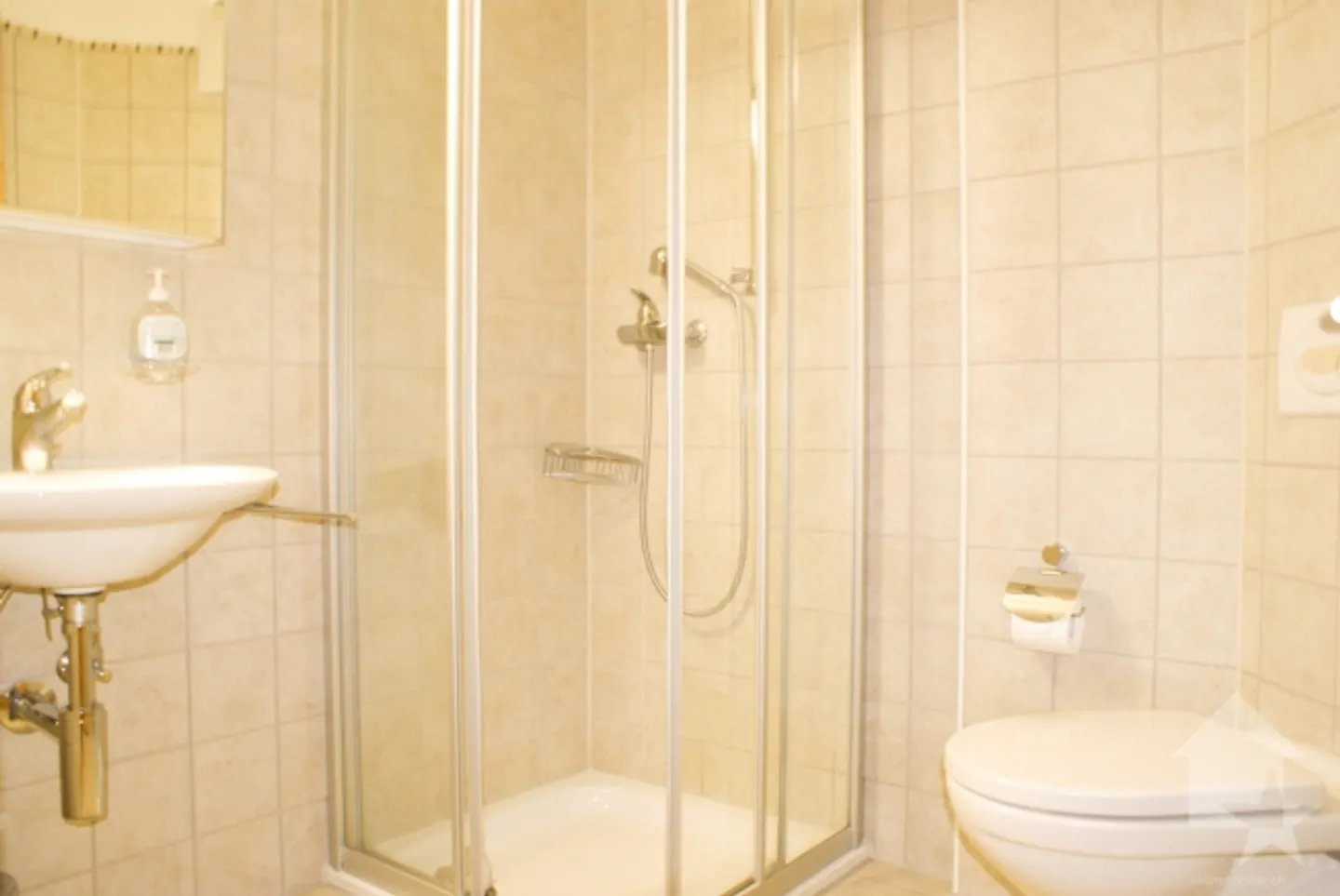 Magnifico appartamento attico con vista lago mozzafiato - Foto 9 di 13