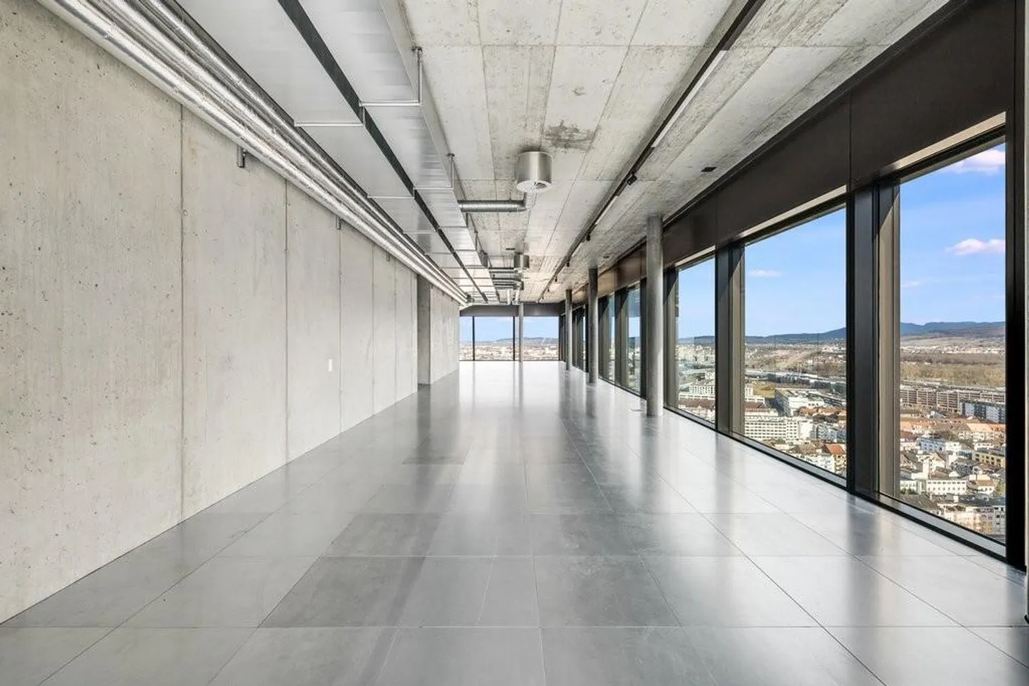 Espace exclusif au 29ème étage du Claraturm avec vue panoramique à 360 degrés - Photo 5 sur 10