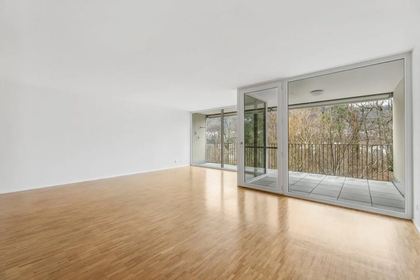 Naturnah Wohnen vor den Toren Zürichs - Foto 3 von 8