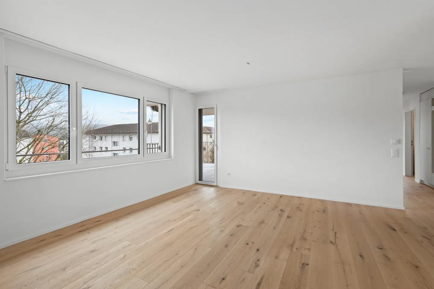 FIRST RENTAL after COMPLETE RENOVATION! 4.5-room apartment! NEW PHOTOS! - Photo 5 of 15