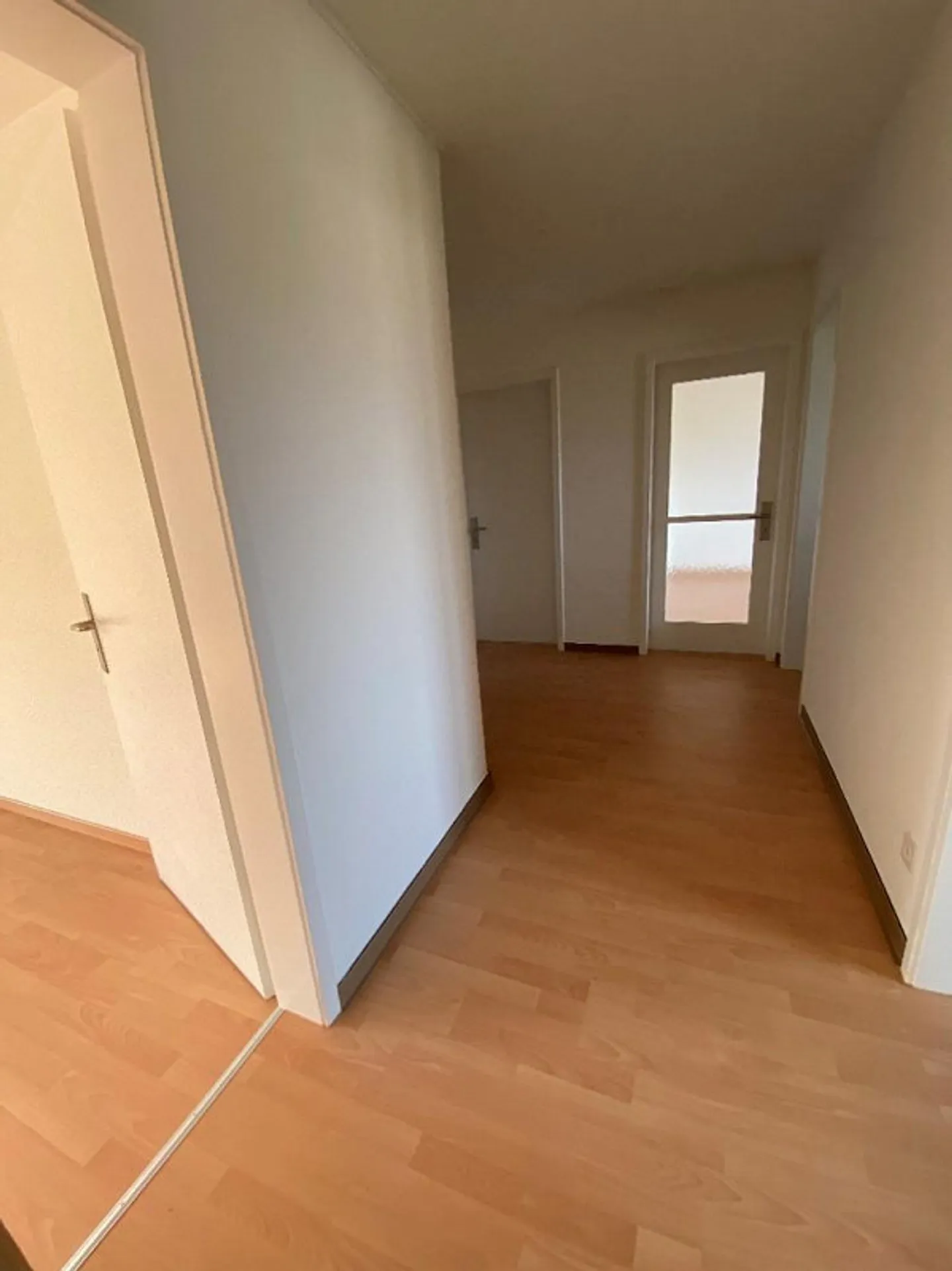 In una posizione molto bella - Appartamento di 4.0 stanze in affitto - Foto 1 di 8