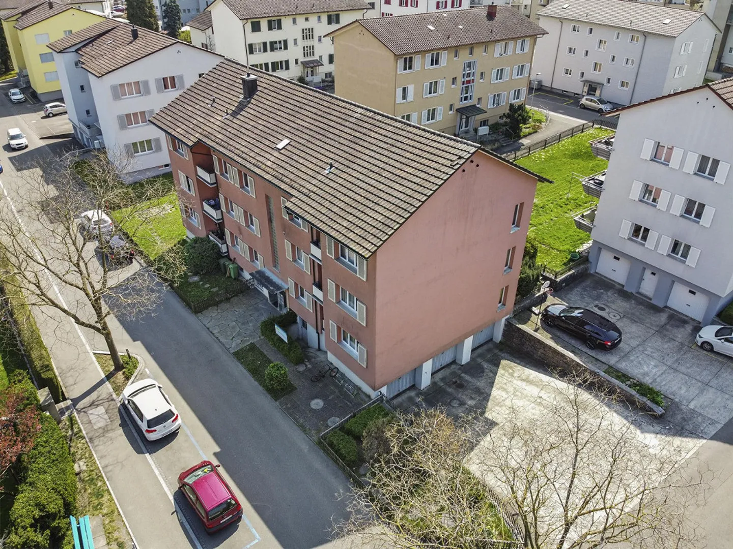 In una posizione molto bella - Appartamento di 4.0 stanze in affitto - Foto 2 di 8