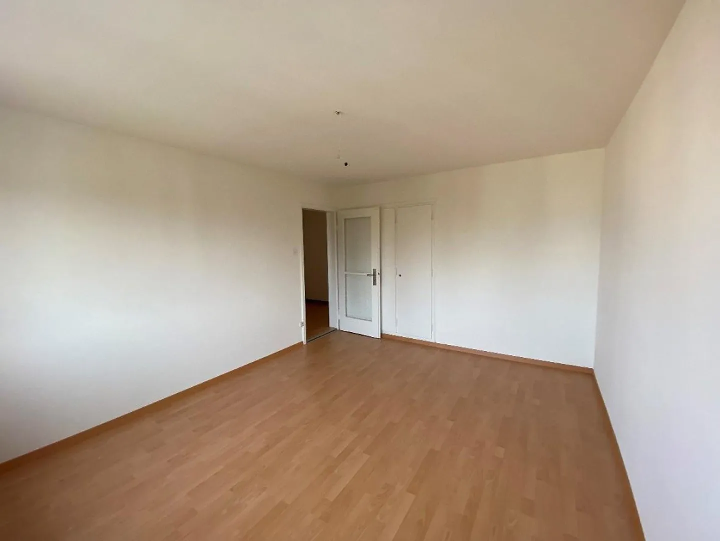 In una posizione molto bella - Appartamento di 4.0 stanze in affitto - Foto 5 di 8