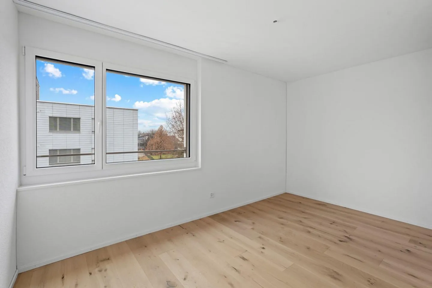 FIRST RENTAL after COMPLETE RENOVATION! 4.5-room apartment! NEW PHOTOS! - Photo 8 of 15