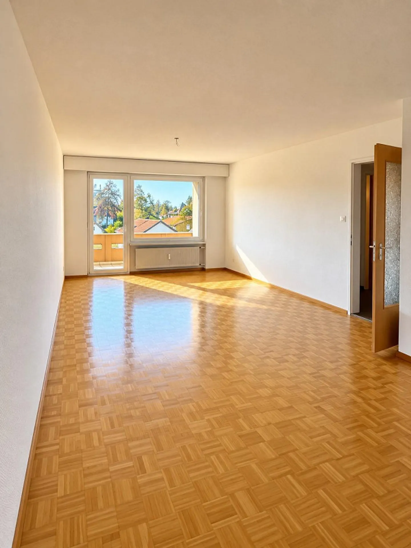 Luminoso appartamento di 2,5 stanze con bel balcone - Foto 3 di 8