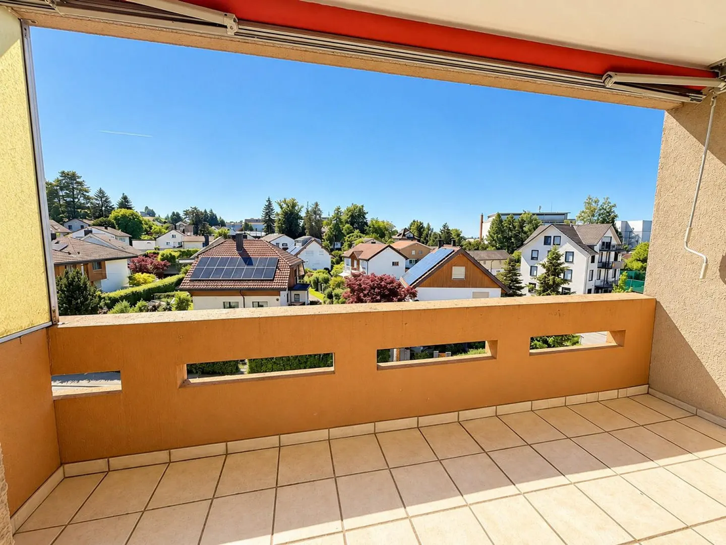 Luminoso appartamento di 2,5 stanze con bel balcone - Foto 5 di 8