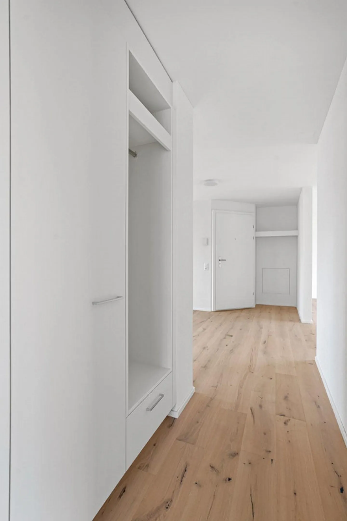 FIRST RENTAL after COMPLETE RENOVATION! 4.5-room apartment! NEW PHOTOS! - Photo 11 of 15