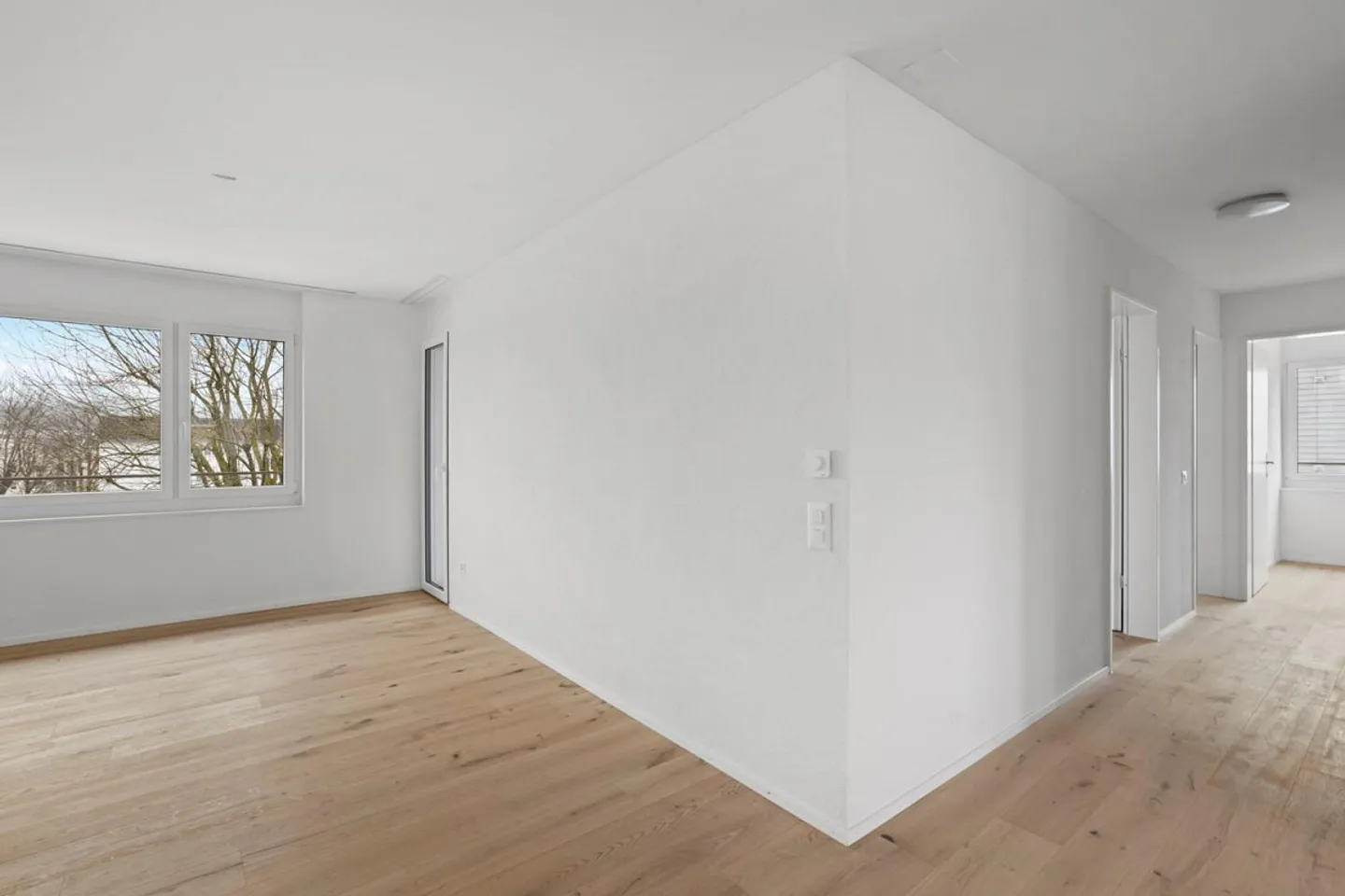 FIRST RENTAL after COMPLETE RENOVATION! 4.5-room apartment! NEW PHOTOS! - Photo 12 of 15