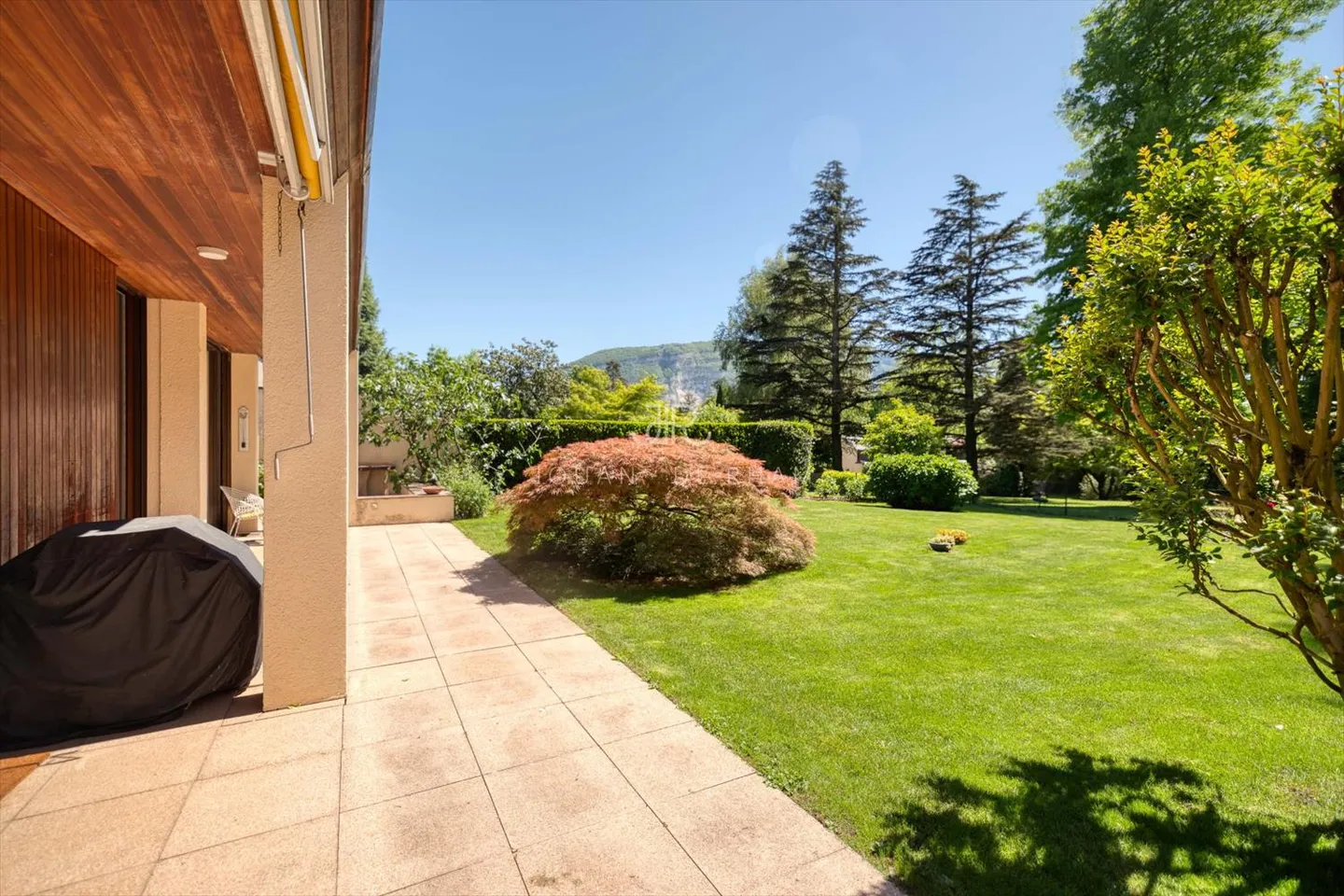 Off-Market - Magnifica Villa in una Zona Residenziale Tranquilla - Foto 1 di 1