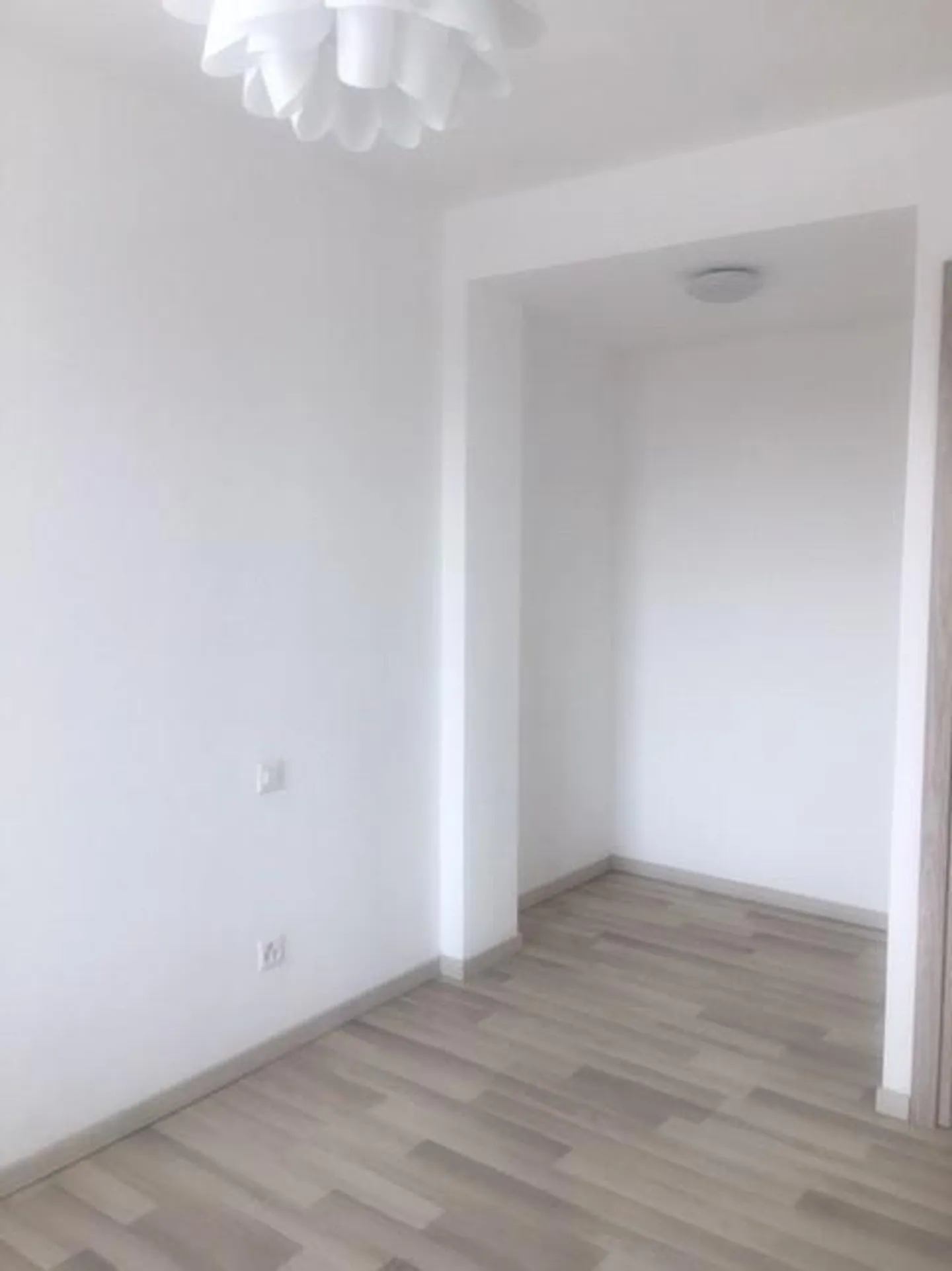 GEWERBLICHES UND WOHNGEBAEUDE FÜR EINKOMMEN - MENDRISIO ZENTRUM - Foto 3 von 30