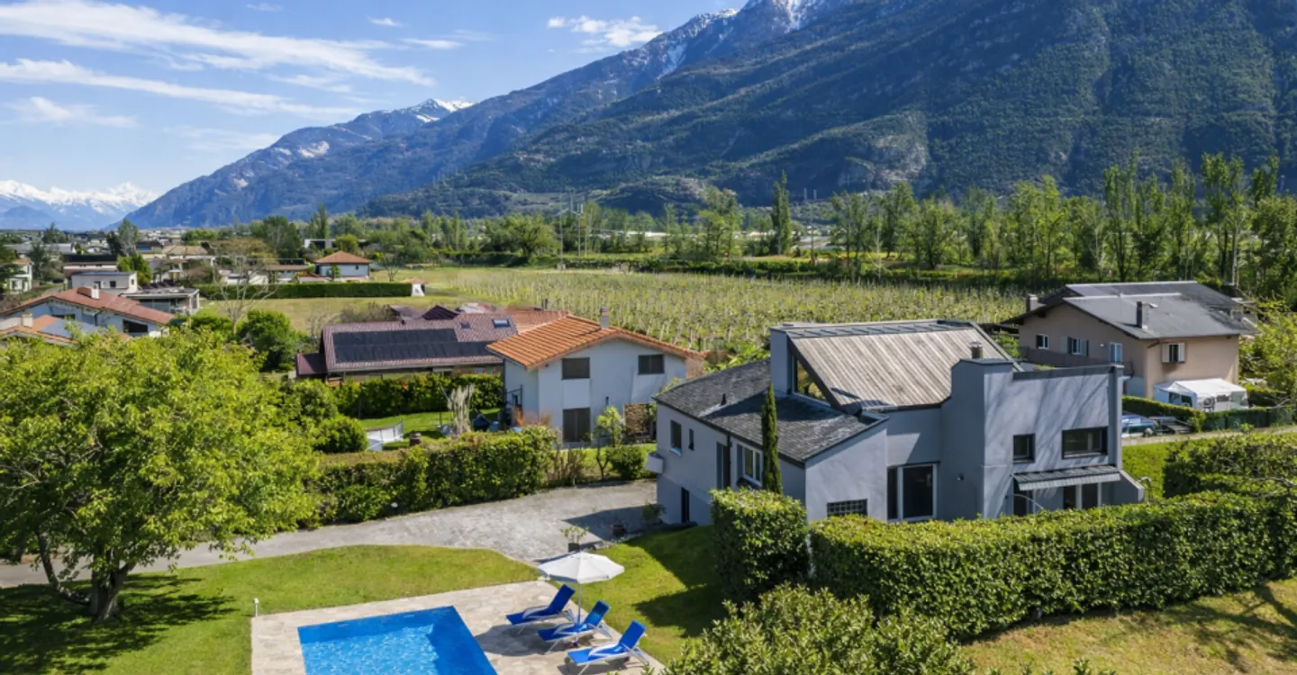 Superba villa indipendente ben situata a Fully - Foto 3 di 9