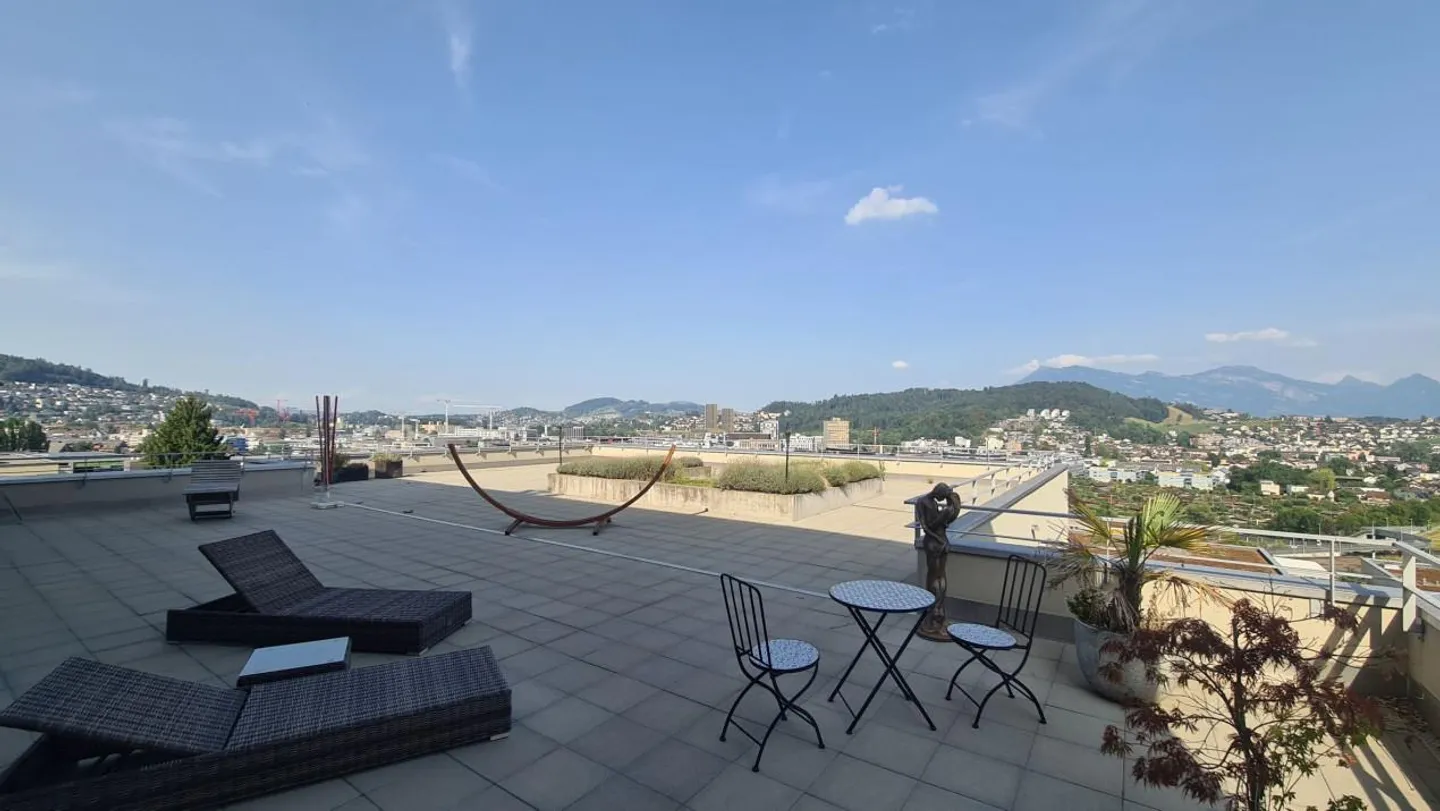 Über den Dächern von Kriens - 4½-Zimmer Terrassenwohnung mit atembe... - Foto 1 von 12