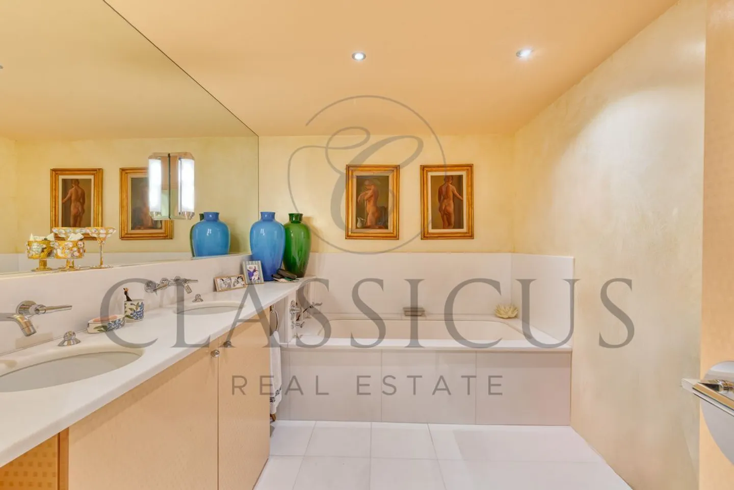 Luxury Apartment in Geneva - Photo 8 of 13