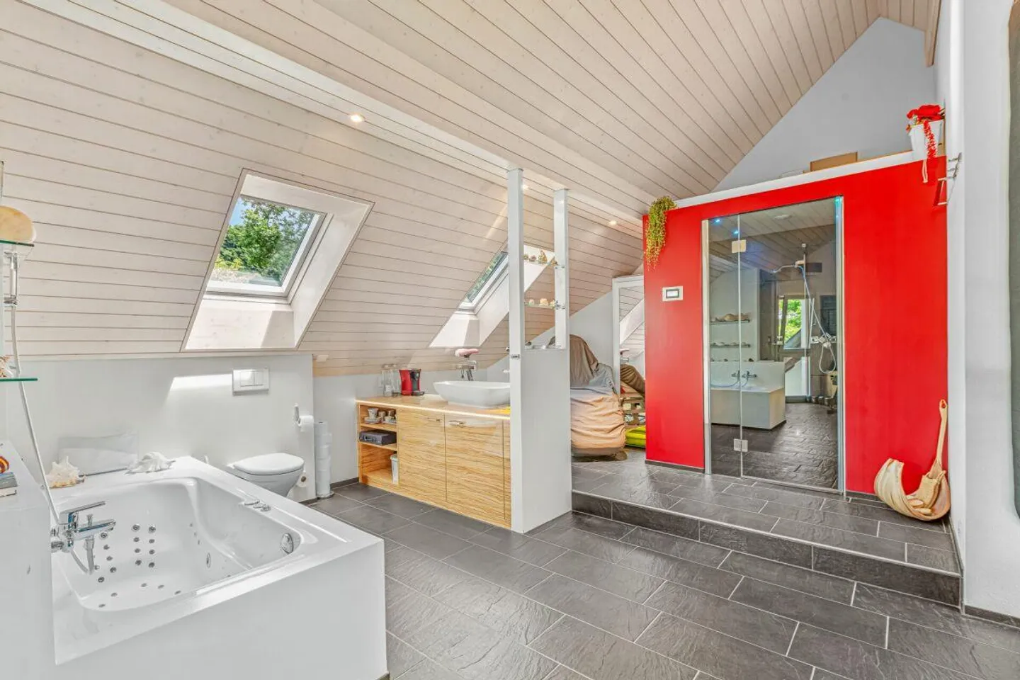 Maison de ville élégante de 5,5 pièces avec vue sur les Alpes et oasis de bien-être - Photo 10 sur 15