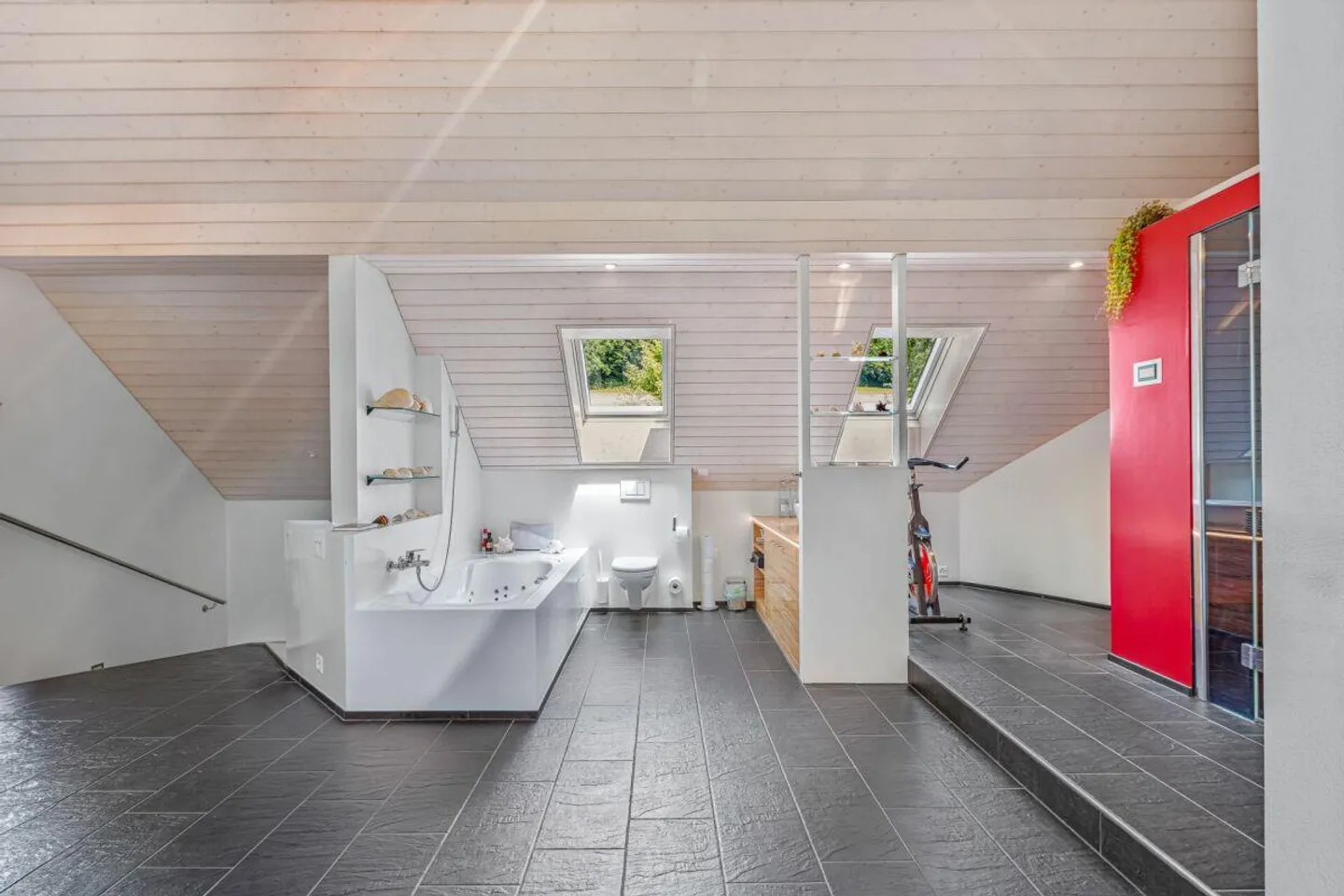 Maison de ville élégante de 5,5 pièces avec vue sur les Alpes et oasis de bien-être - Photo 12 sur 15