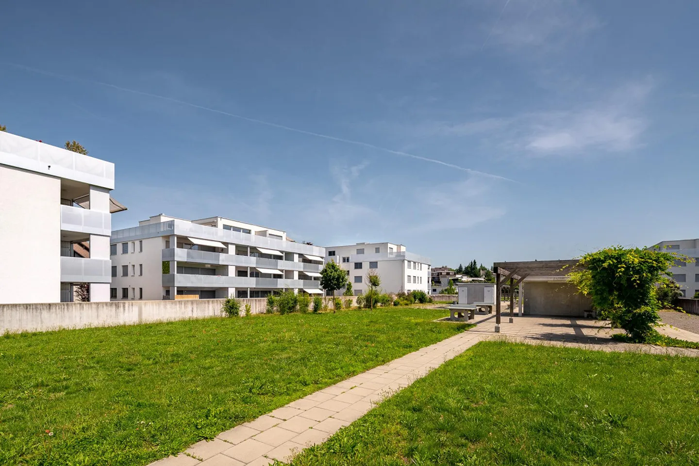 Modernes Apartment in Greenpark - Foto 1 von 6