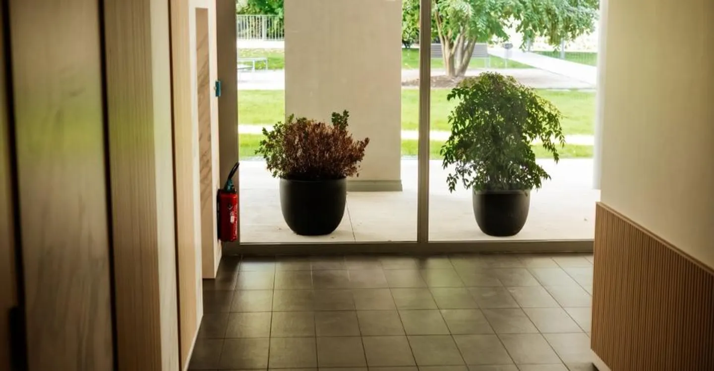 Superbo appartamento in un contesto verde - Foto 3 di 3