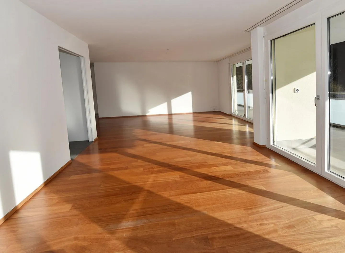 sonnige Wohnung mit Aussicht und Ruhe - Foto 6 von 12