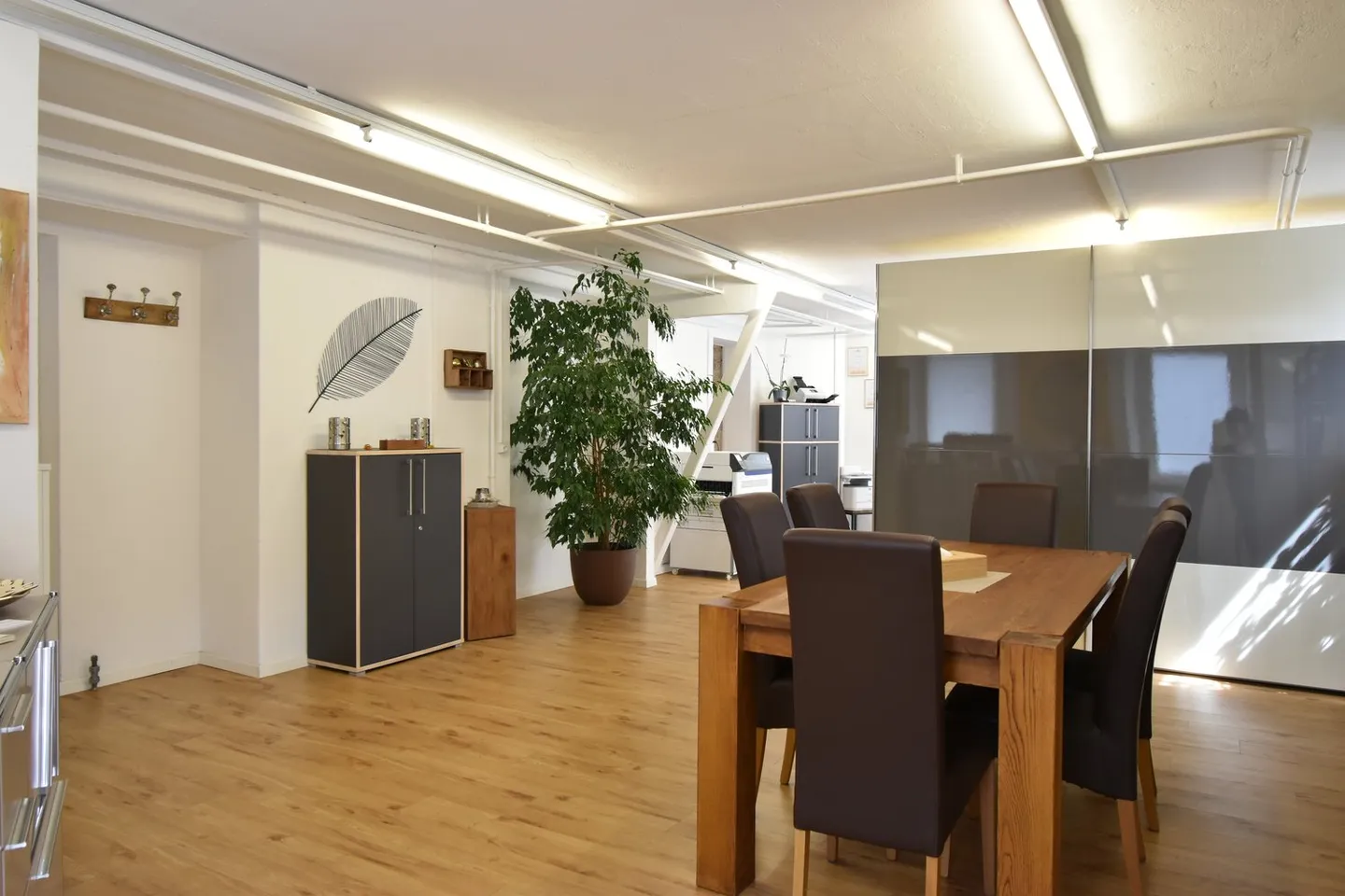 Bâtiment résidentiel et commercial à fort rendement à Thun - Situé au centre avec potentiel Airbnb - Photo 6 sur 28