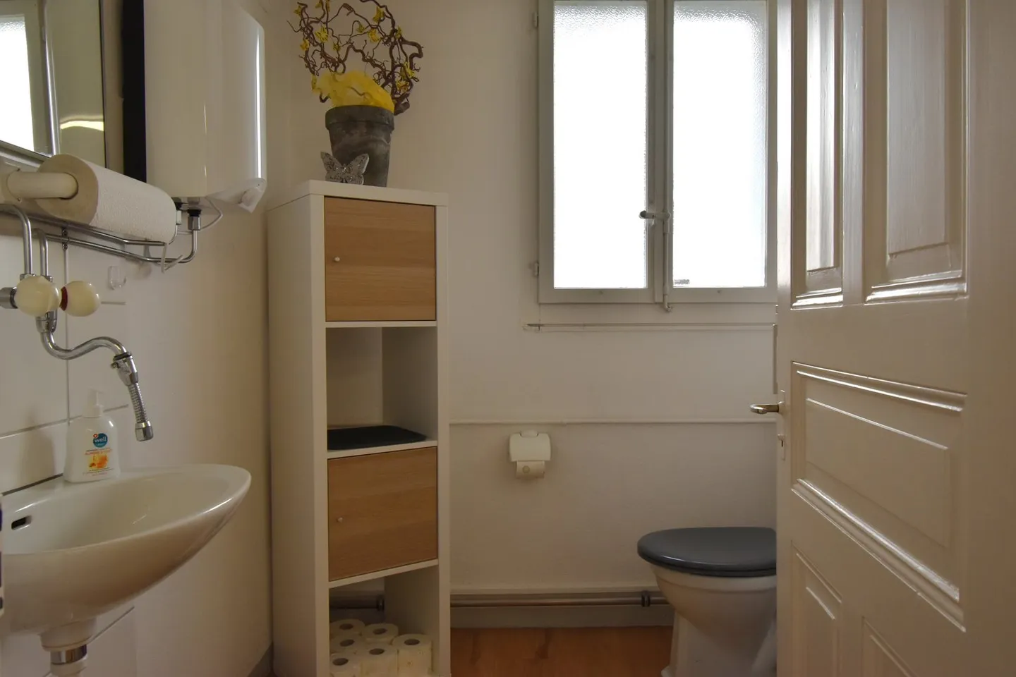 Bâtiment résidentiel et commercial à fort rendement à Thun - Situé au centre avec potentiel Airbnb - Photo 8 sur 28