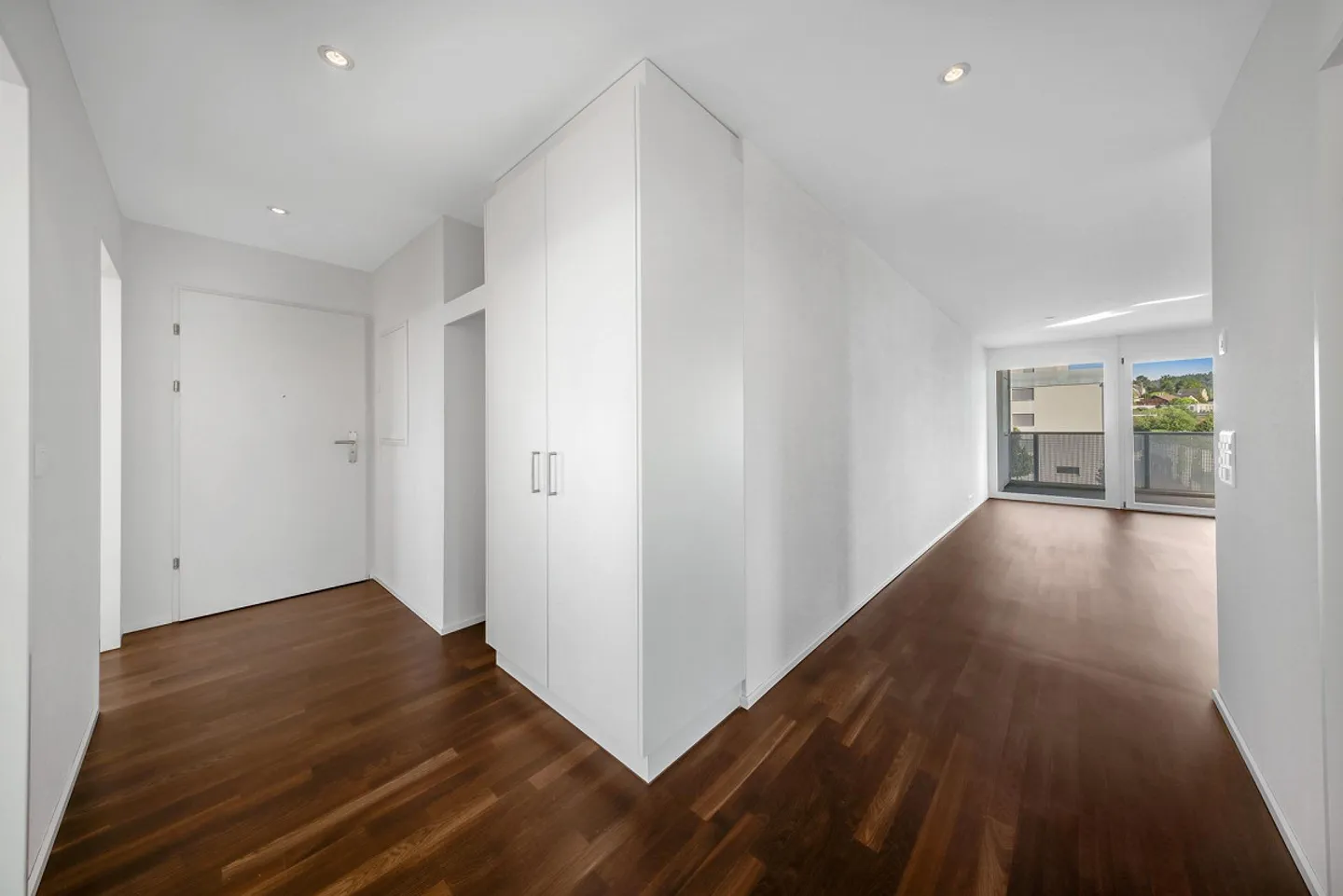 Modernes Apartment in Greenpark - Foto 4 von 6