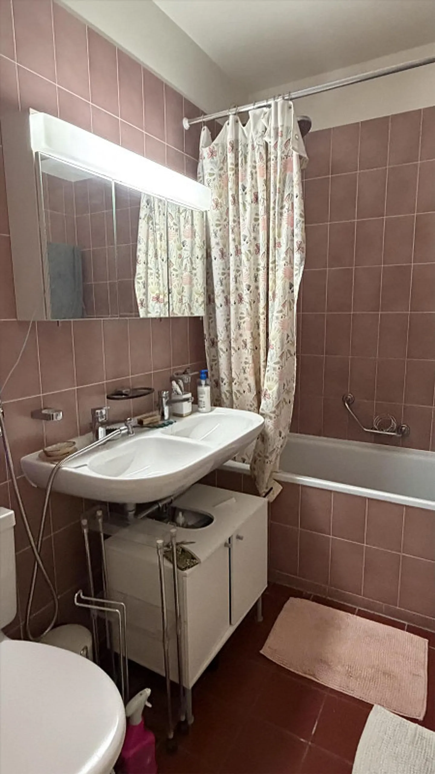 Appartamento di 4 stanze vicino al quartiere delle Nazioni. - Foto 6 di 13