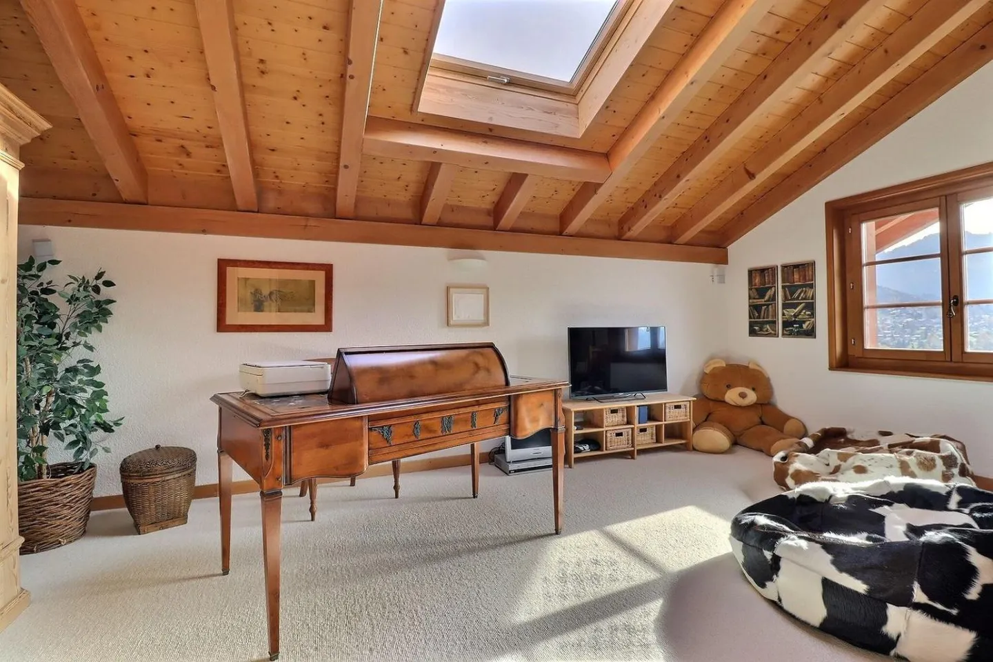 Un'ode alla serenità, chalet lussuoso e spazioso con vista panoramica - Foto 9 di 13