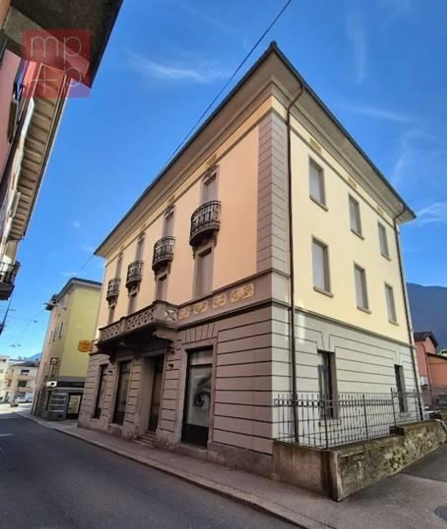 Multi-family house - Biasca - Photo 1 of 8