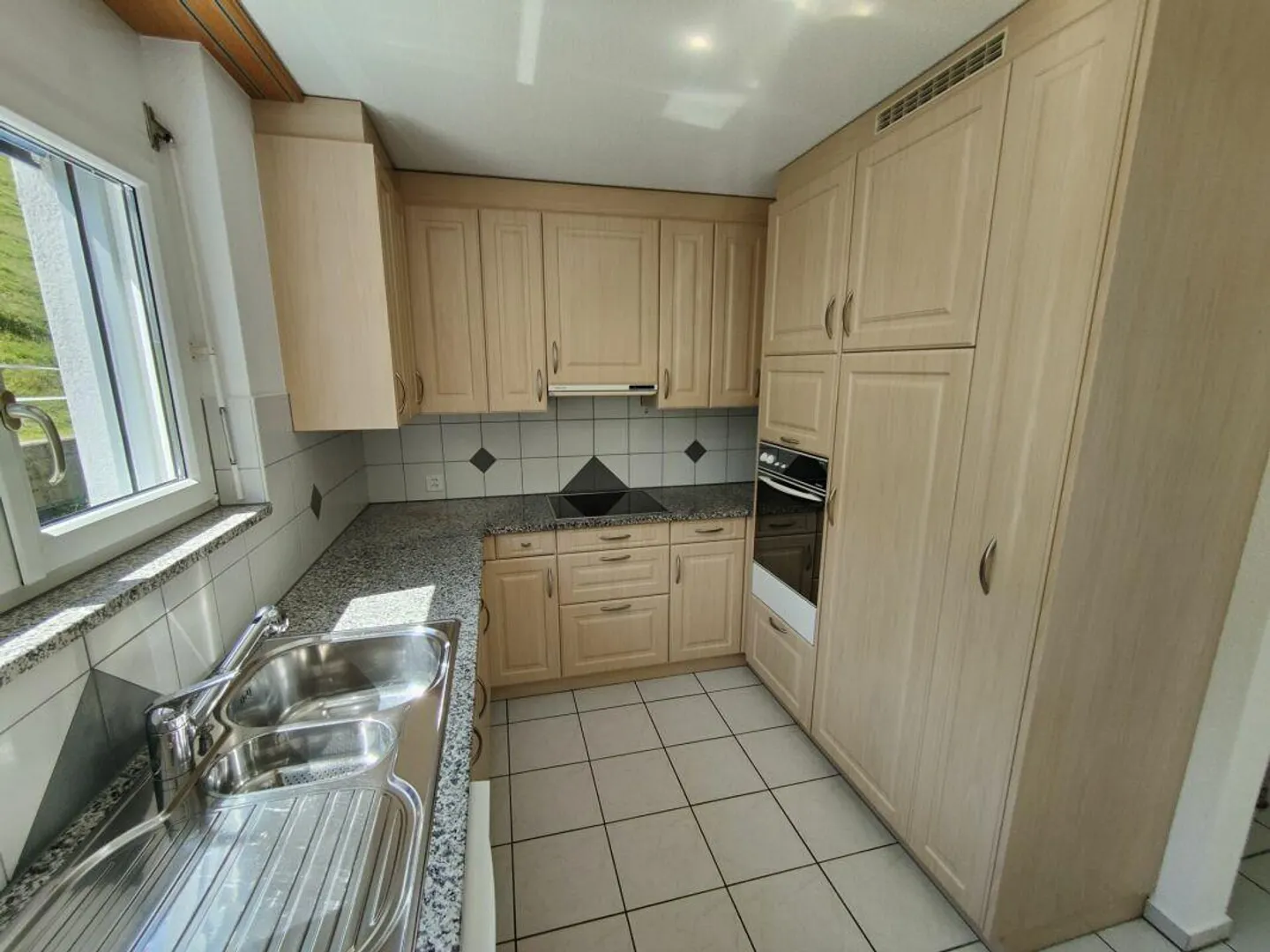 Vivre comme dans une maison individuelle - belle maisonette de 5,5 pièces - Photo 4 sur 14