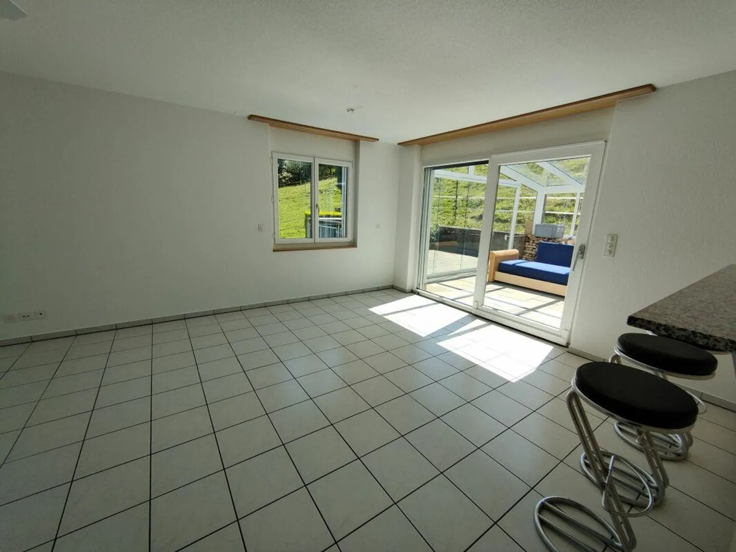 Vivre comme dans une maison individuelle - belle maisonette de 5,5 pièces - Photo 5 sur 14