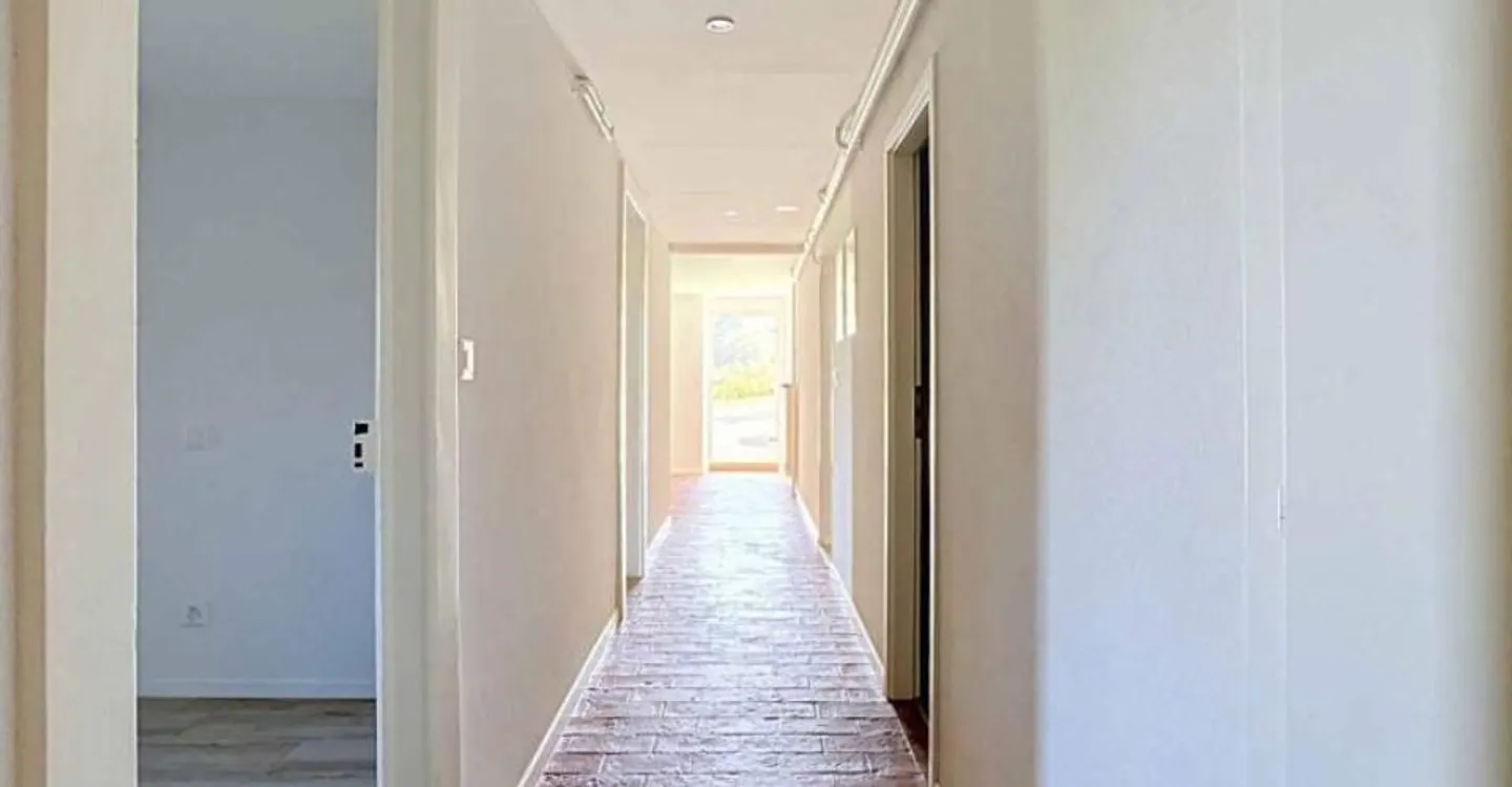 Cornice rurale - Appartamento di 4,5 stanze - Foto 3 di 11
