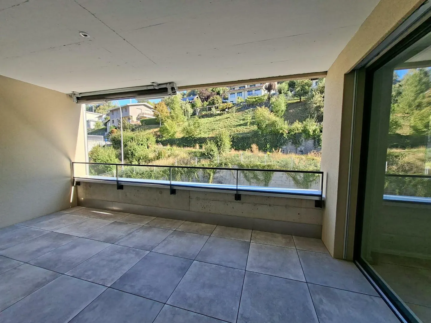 Appartement de 3,5 pièces moderne équipé - Photo 6 sur 8