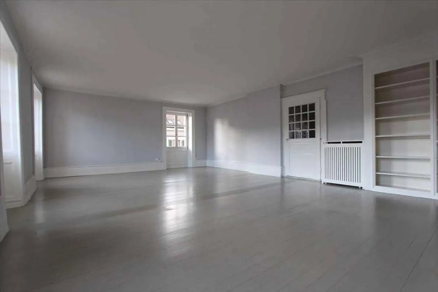 Carouge Apartment - 5.5 Rooms - Photo 2 of 5