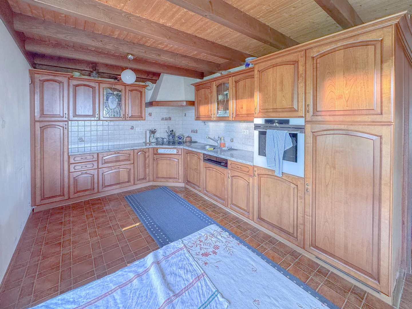 Casa unifamiliare con 5,5 stanze su un terreno di 1'127 m2 con una vista magnifica - Foto 5 di 24