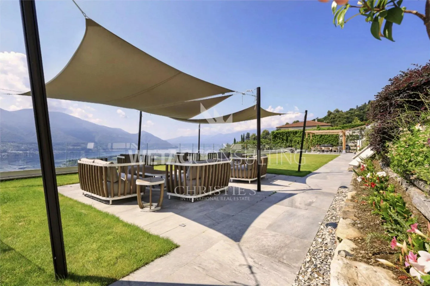Residenza Cedrus: Appartamento moderno con giardino e vista lago mozzafiato - Foto 6 di 13