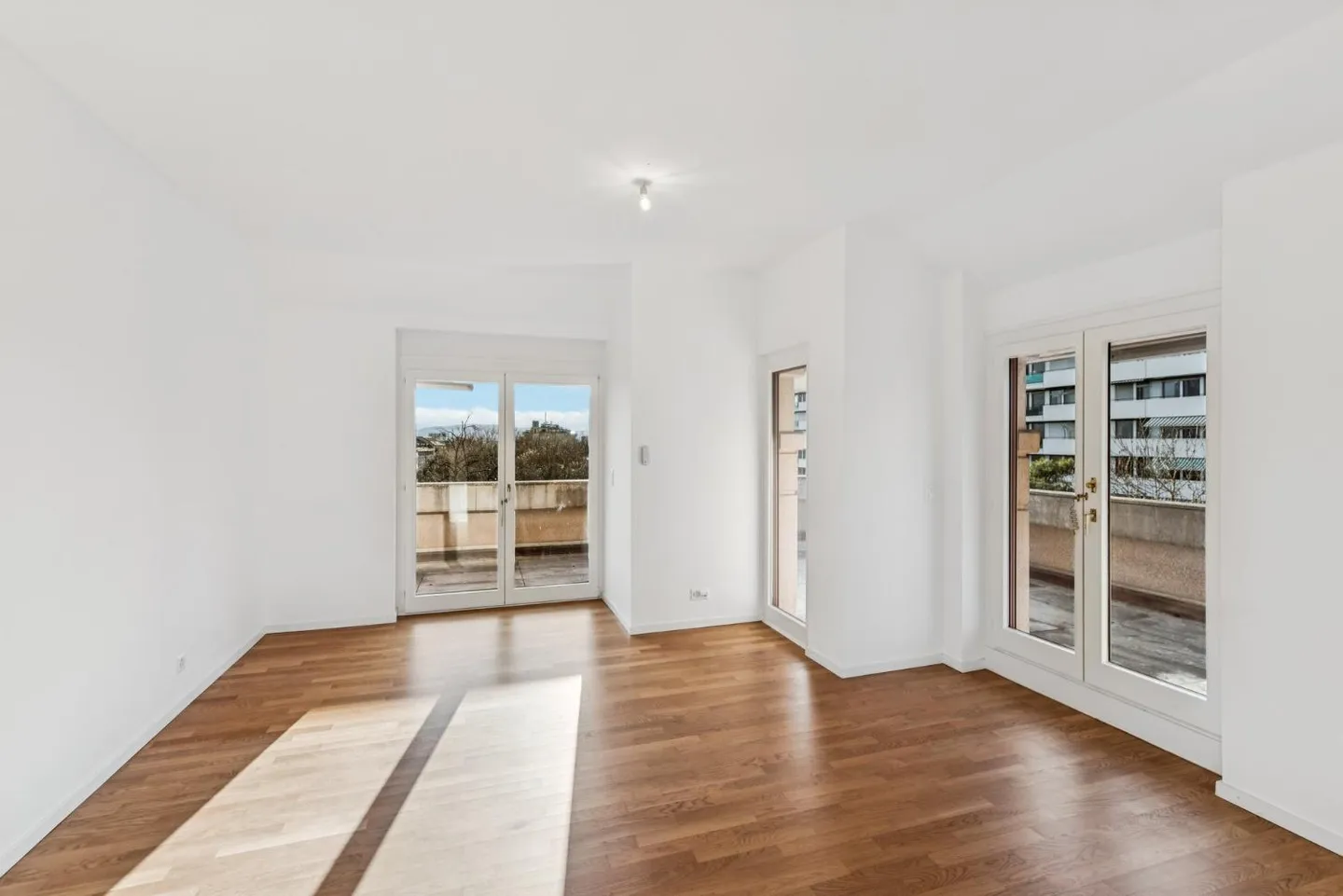 Stupendo appartamento attico con grande terrazza - Foto 8 di 12