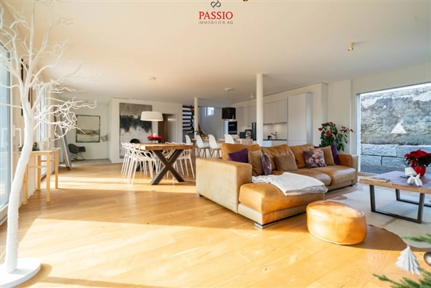 4.5-Room End Row House with Pool & High-Quality Finish Near the Lake - Photo 5 of 20