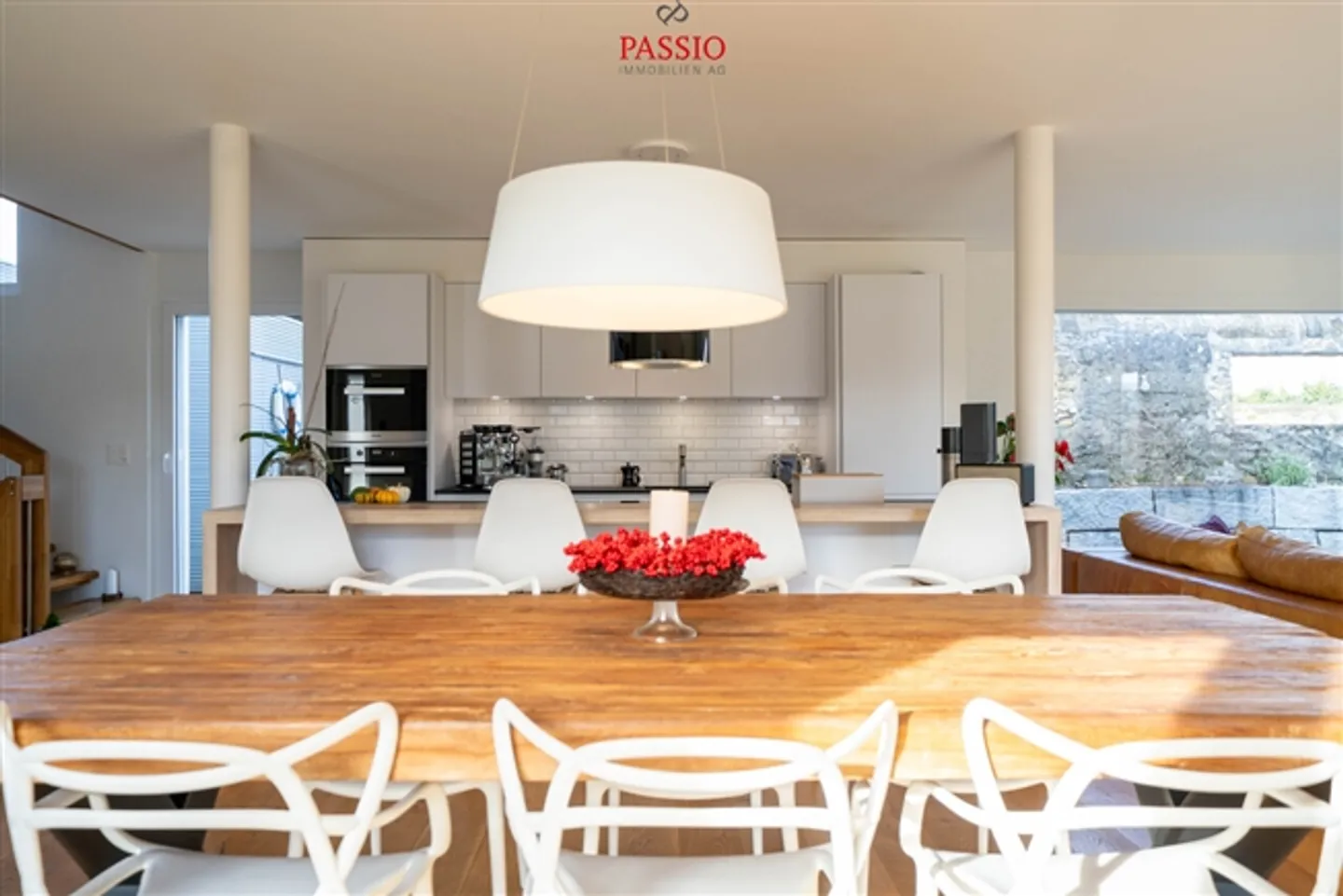 4.5-Room End Row House with Pool & High-Quality Finish Near the Lake - Photo 6 of 20