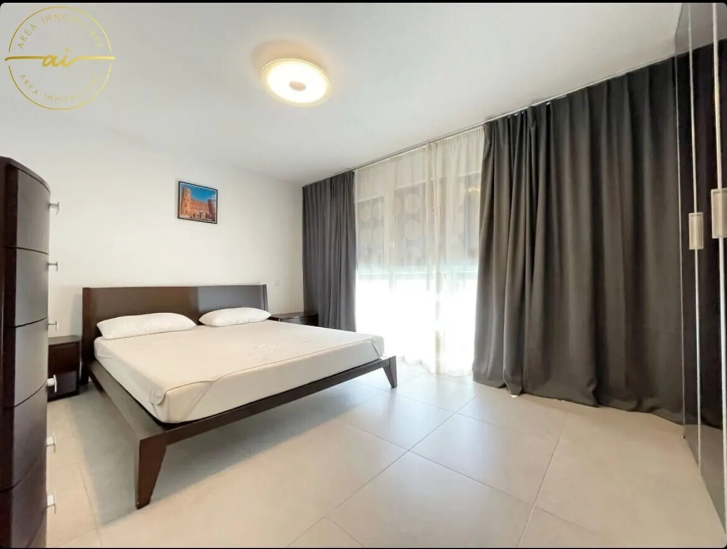 Appartamento moderno con terrazza - Foto 4 di 7