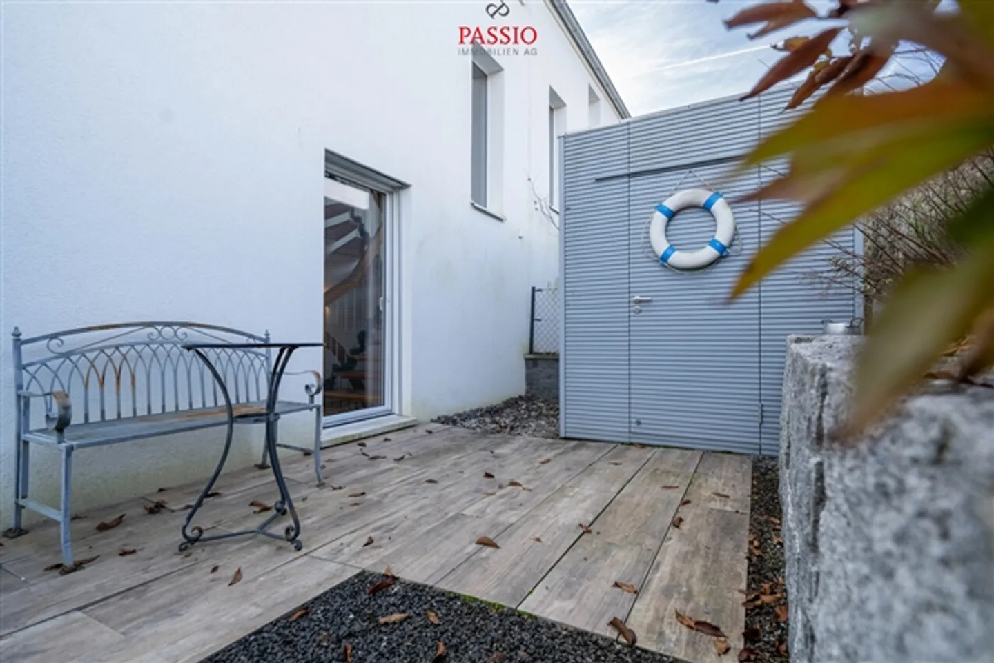 4.5-Room End Row House with Pool & High-Quality Finish Near the Lake - Photo 14 of 20