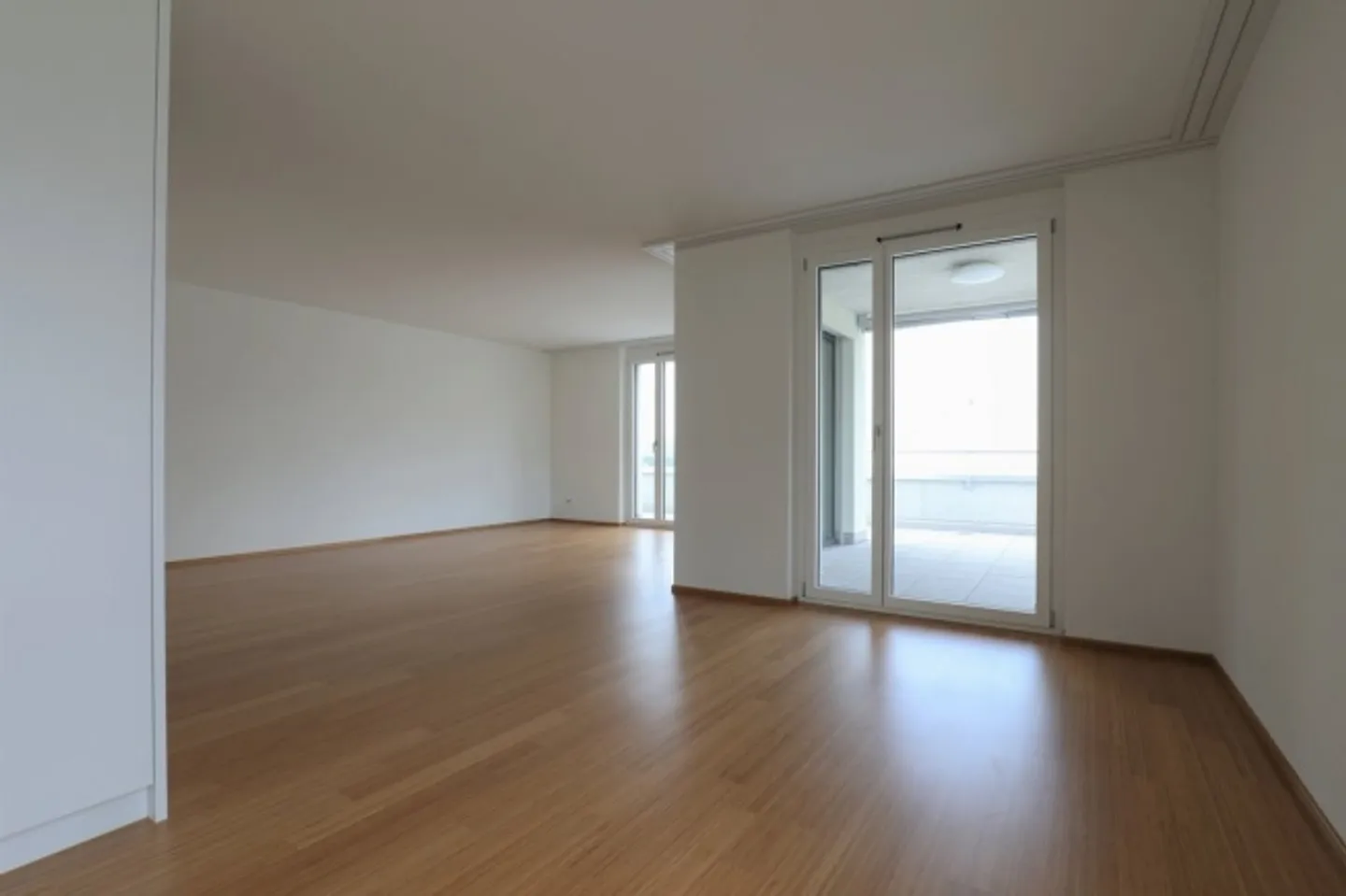 Penthouse apartment with large terrace - Photo 3 of 12