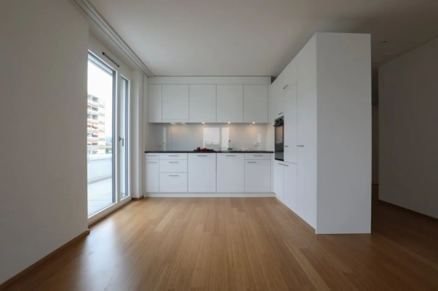 Penthouse apartment with large terrace - Photo 4 of 12