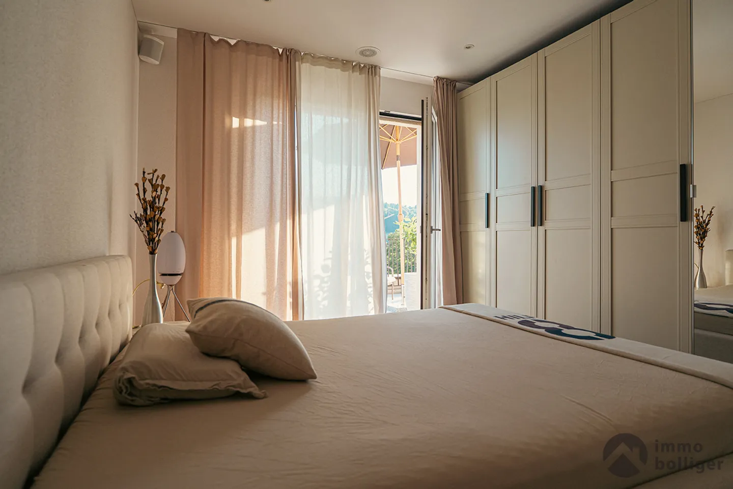 Living like in a single-family home – stylish penthouse with 137 m² terrace - Photo 7 of 12