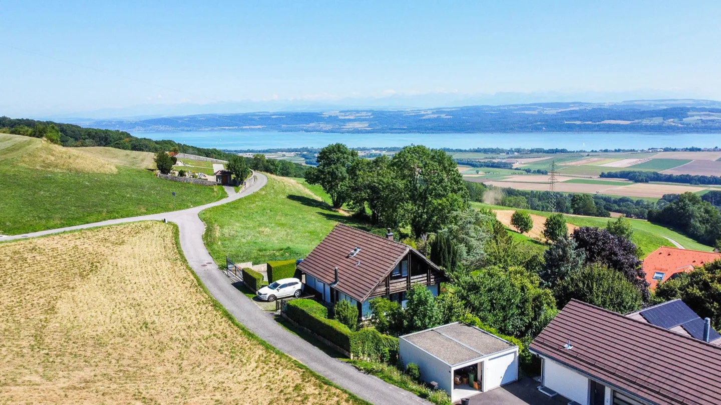 Casa unifamiliare con 5,5 stanze su un terreno di 1'127 m2 con una vista magnifica - Foto 23 di 24