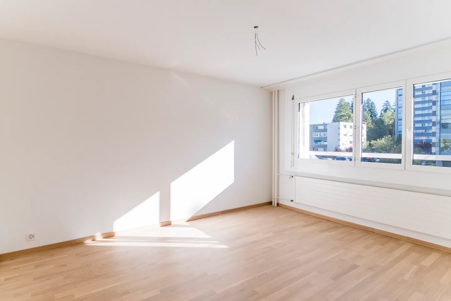 APPARTEMENT AVEC BALCON ET ACCÈS AU LIFT RÉNOVATION - Photo 6 sur 12